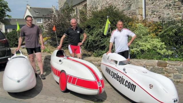 Plurien jean bernard denis et franck circulent en velomobile